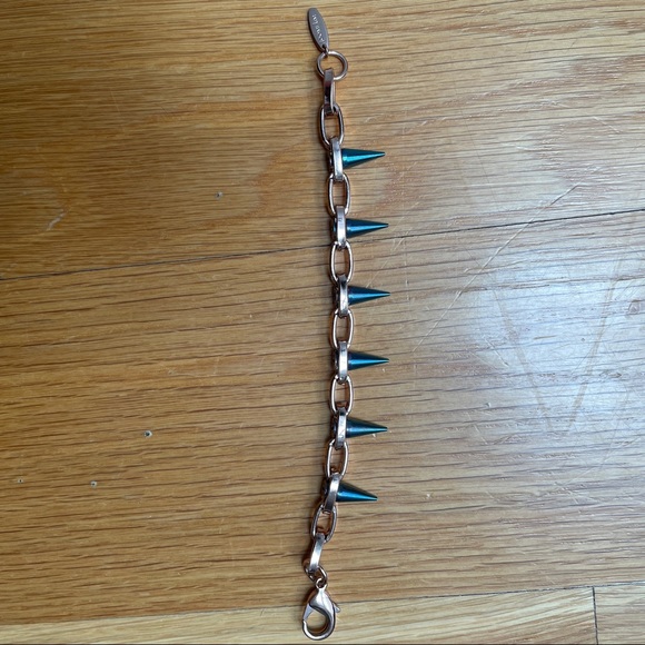 Jommi Lim Chain and Spike Rose Gold and Holographic Blue plated bracelet. - Picture 4 of 8